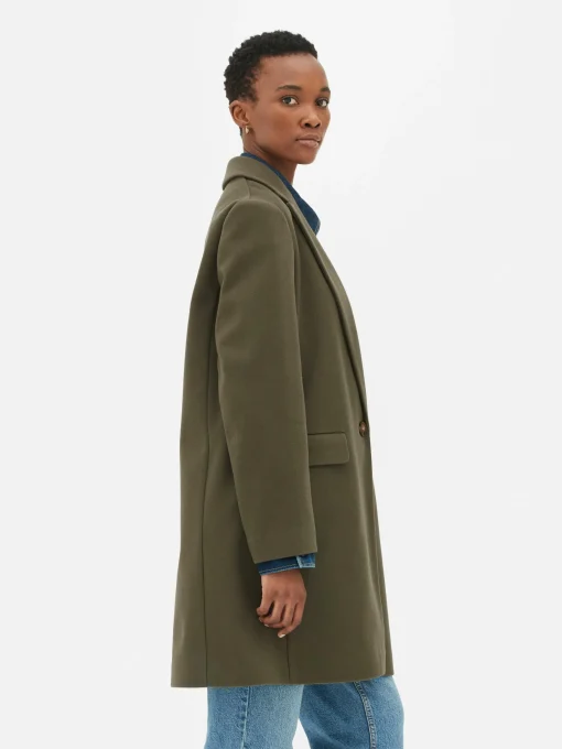 Classic Single-Breasted Coat