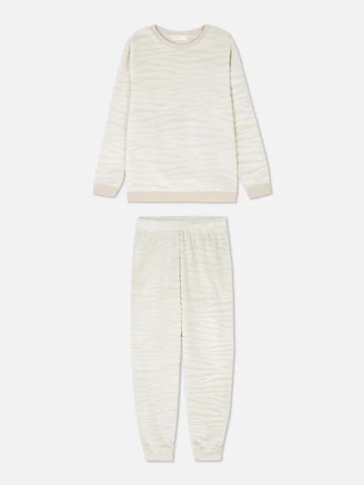 Long Sleeve Fleece Pajamas