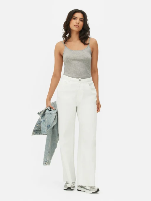 Scoop Neck Stretch Cami