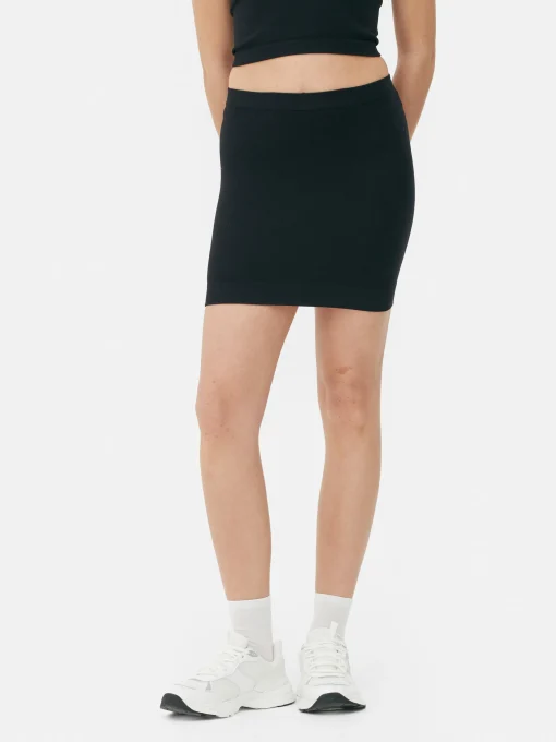 Seamfree Ribbed Mini Skirt