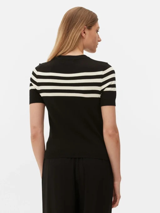 Short Sleeve Knit Top