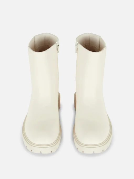 Side Zip Chelsea Boots