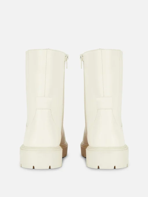 Side Zip Chelsea Boots