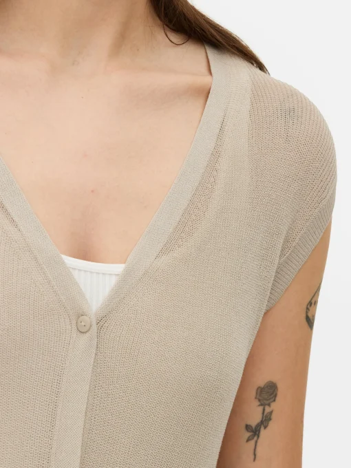 Sleeveless Long Cardigan
