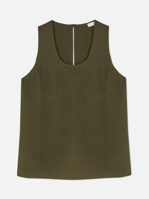 Sleeveless Scoop Neck Blouse